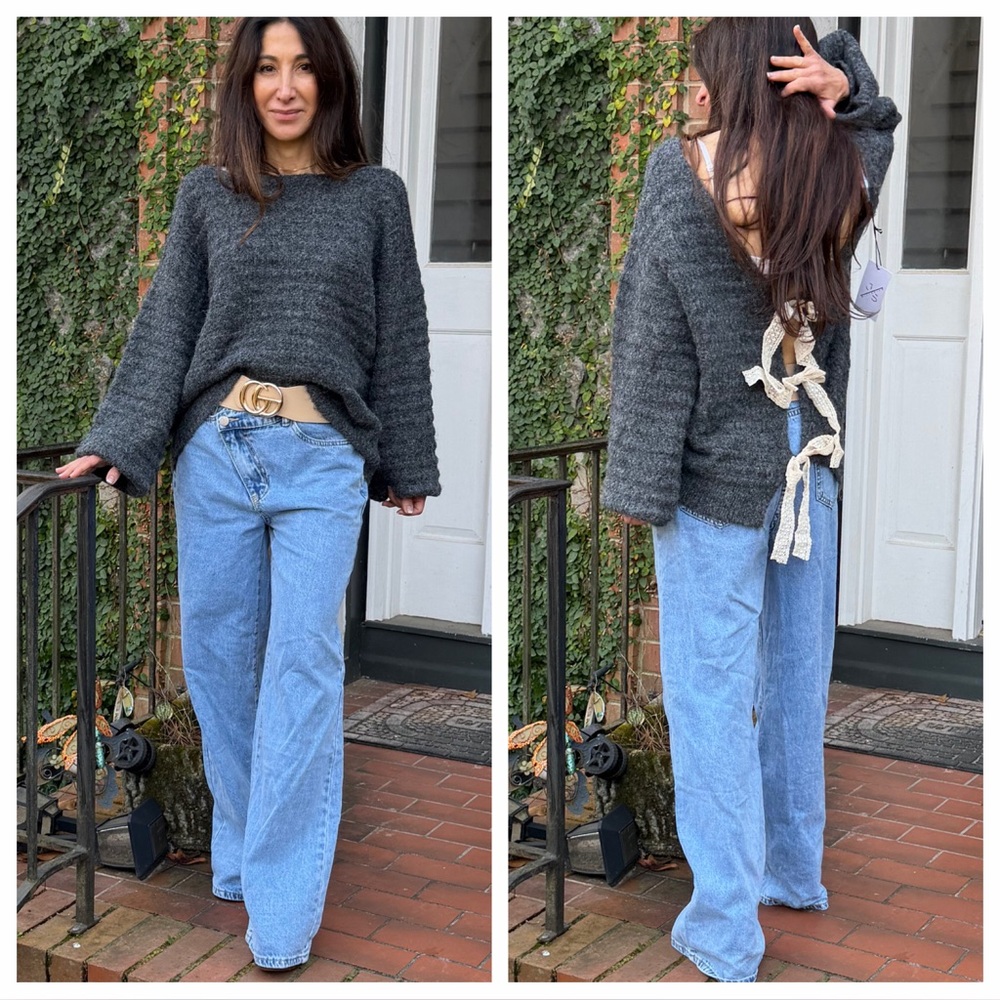 FROM PARIS FRANCE Cozy Gray Women's Sweater with Bow Back Detail